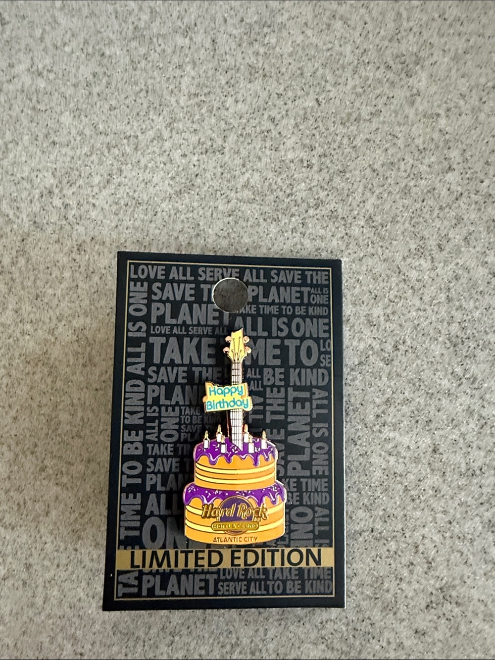 Hard Rock Cafe limited edition birthday pin NWT
